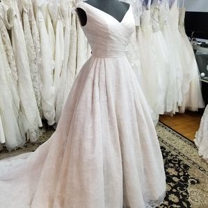 Sophia and Camilla 9614 Oyster/Ivory 14 Leaf Lace Wedding Dress with Pockets